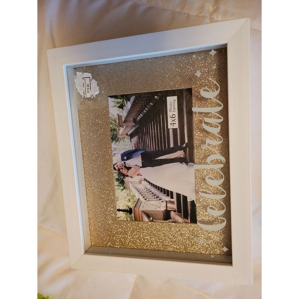 Celebrate Photo Frame‎ Gold glitter mat for 4x6 photo Wedding, Prom, etc - Picture 3 of 5